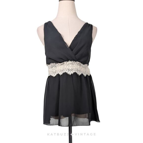 Charlotte Russe Tops - Vintage Charlotte Russe Babydoll Top M Black Lace Coquette Feminine Flowy Cream